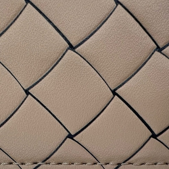 Kate Spade Picnic Perfect Strawberry Card Holder Wallet - Picture 2 of 11